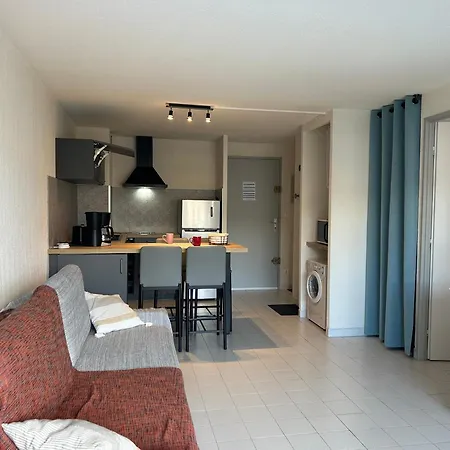 Aquagolf Jolie 2 Pieces Climatisee Piscine Proche Richelieu Cap D'agde Apartment